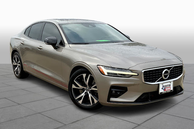 2019 Volvo S60 R-Design