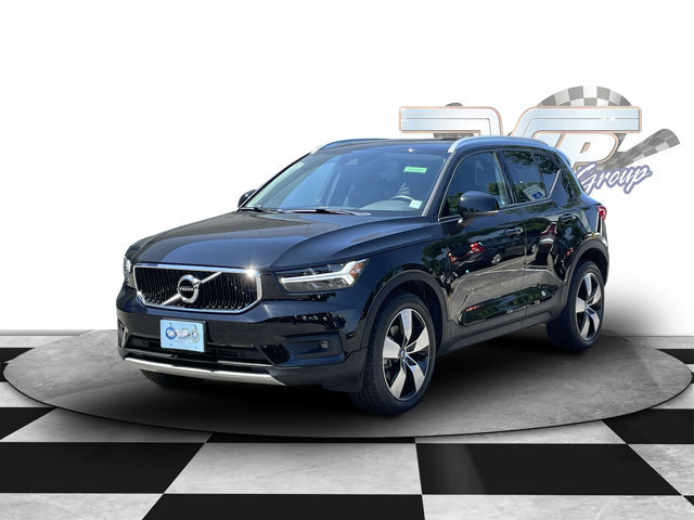 2021 Volvo XC40 Momentum