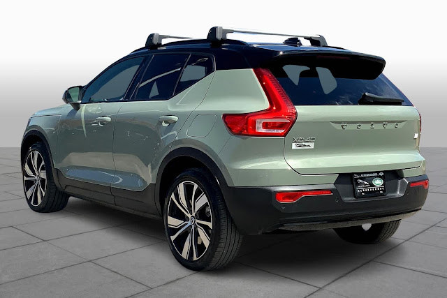 2022 Volvo XC40 Recharge Pure Electric Twin Plus