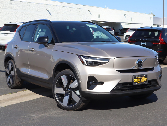 2024 Volvo XC40 Recharge Pure Electric Plus