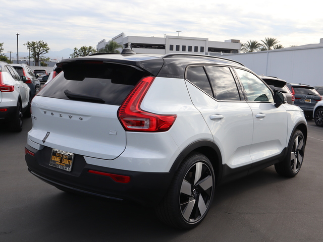 2024 Volvo XC40 Recharge Pure Electric Plus