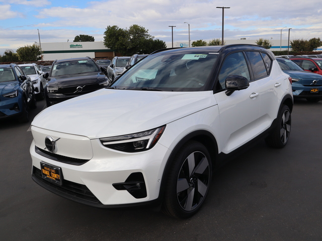 2024 Volvo XC40 Recharge Pure Electric Plus