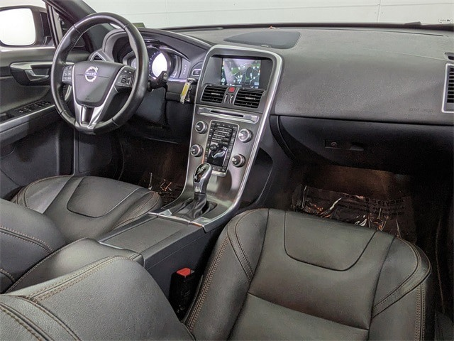 2016 Volvo XC60 T6 Drive-E Platinum