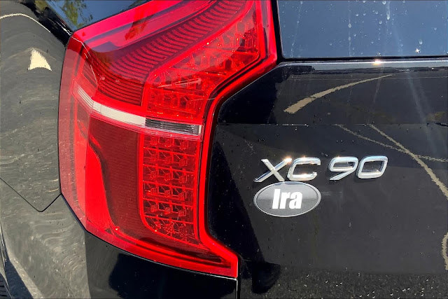 2018 Volvo XC90 Momentum