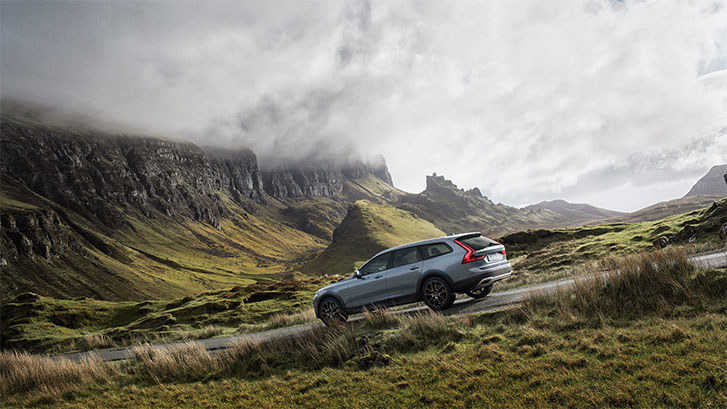 2023 Volvo V90 Cross Country