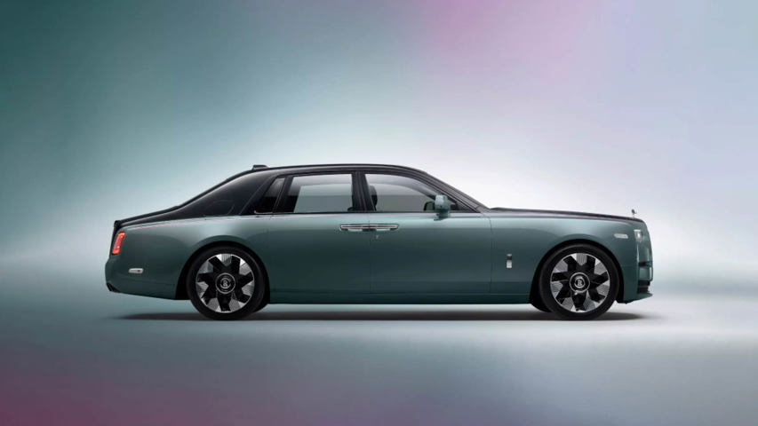 2023 Rolls-Royce Phantom