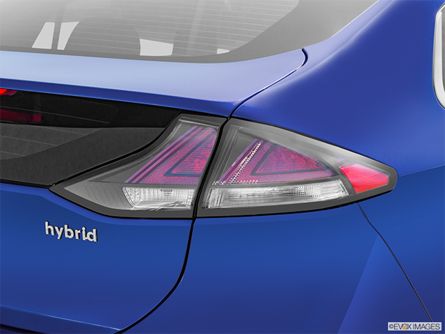 2022 Hyundai IONIQ Hybrid