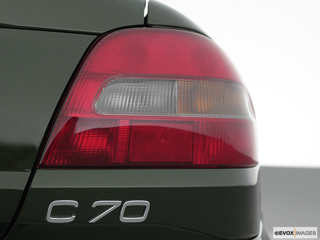 2000 Volvo C70