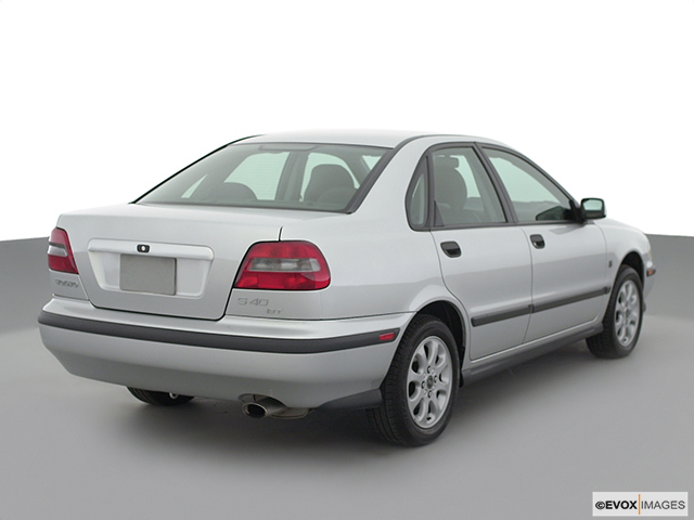 2000 Volvo S40