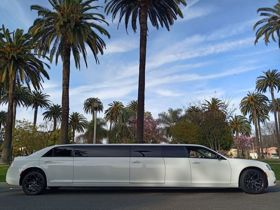 2022 Chrysler LIMOUSINE