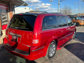 2010 Chrysler Town &amp; Country