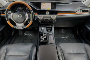 2014 Lexus ES 300h