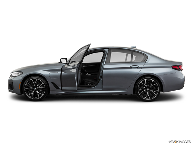 2022 BMW 5 Series 530i xDrive Sedan 4D