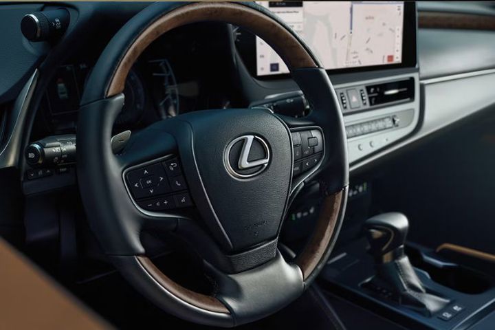 2025 Lexus ES 350 Overview | All Specs & Features
