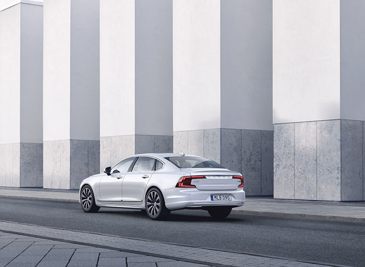 2025 Volvo S90 Specs, Review, Pricing & Photos