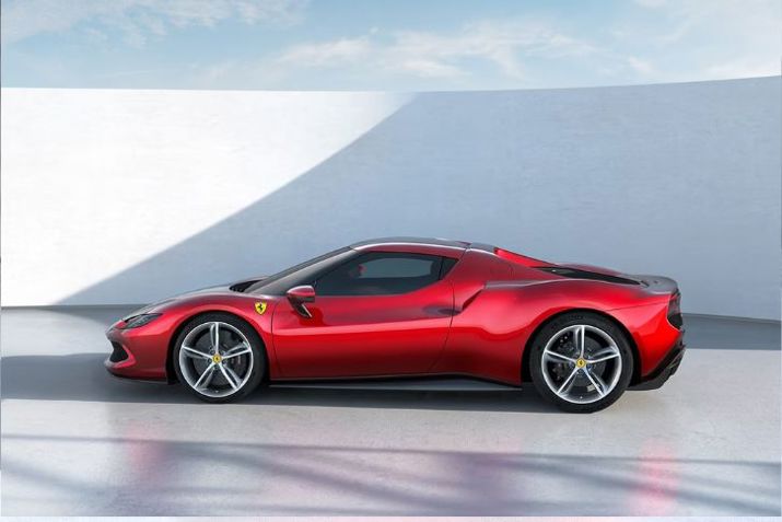 Ferrari 296 GTS – photo 3
