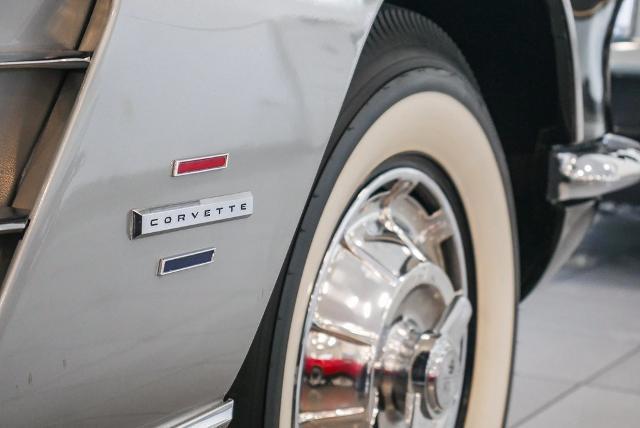 1961 Chevrolet Corvette STING RAY