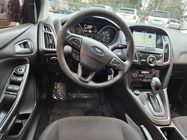 2017 Ford Focus SEL 4dr Sedan