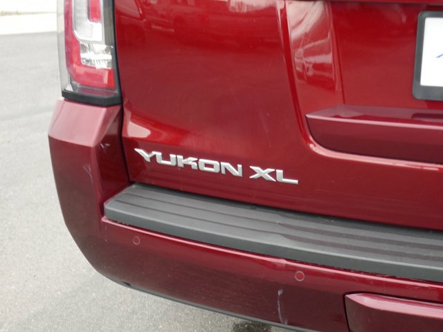 2017 GMC Yukon XL SLE