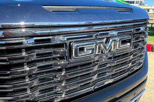 2023 GMC Sierra 1500 Denali Ultimate 4WD Crew Cab 147&amp;quot;