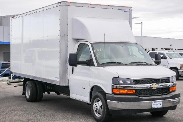 2023 Chevrolet Express Commercial Cutaway Base