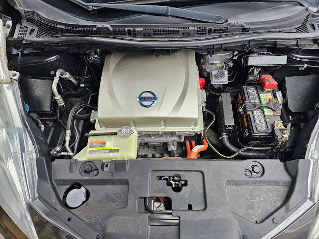 2015 Nissan Leaf 4dr HB S