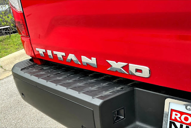 2023 Nissan Titan XD S 4x4 Crew Cab