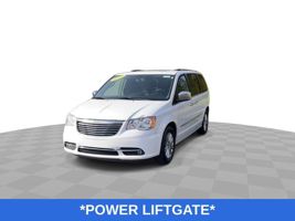 2016 Chrysler Town &amp;amp; Country