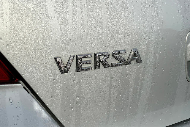 2010 Nissan VERSA 1.8 SL