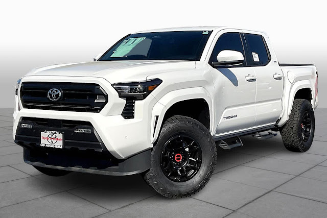 2024 Toyota Tacoma SR5 Double Cab 5  Bed AT