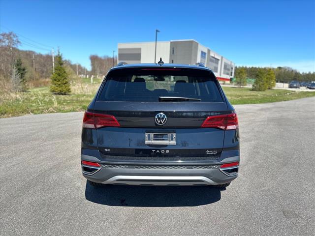 2024 Volkswagen Taos SE 4Motion