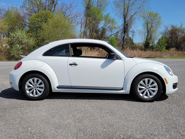 2016 Volkswagen Beetle Coupe 1.8T S