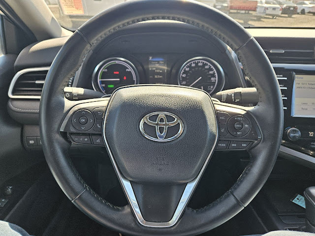 2018 Toyota Camry Hybrid XLE 4dr Sedan