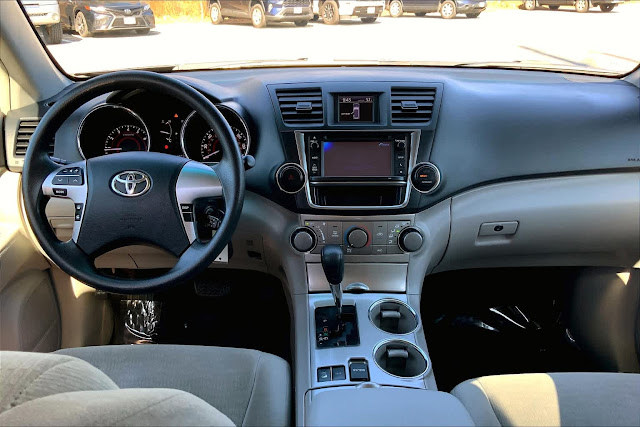 2013 Toyota Highlander Plus