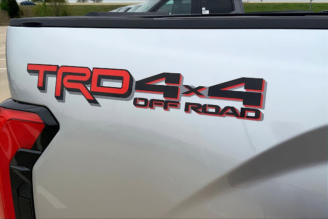 2024 Toyota Tundra SR5 CrewMax 5.5  Bed