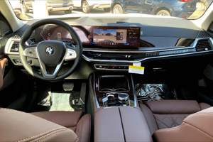 2024 BMW X7