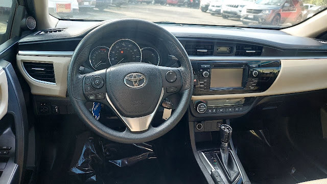 2016 Toyota Corolla LE 4dr Sedan