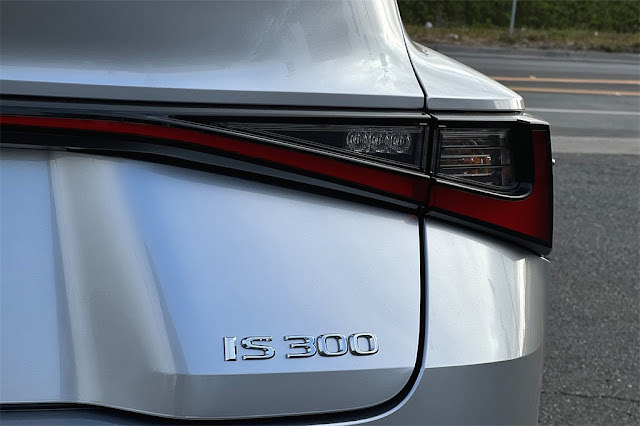 2023 Lexus IS 300
