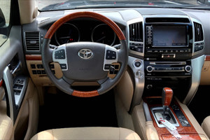 2015 Toyota Land Cruiser