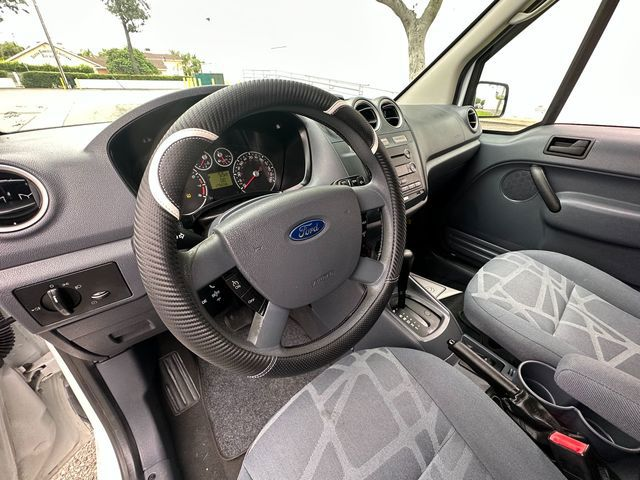 2013 Ford TRANSIT CONNECT XLT