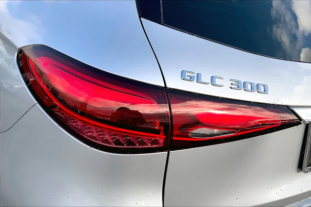 2024 Mercedes Benz GLC GLC 300