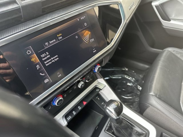 2021 Audi Q3 Premium AWD! LOADED!