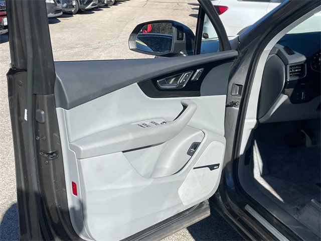2019 Audi Q7 55 Premium Plus