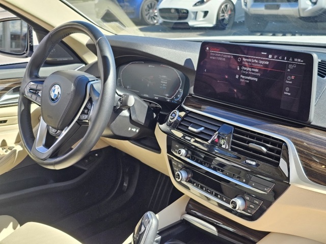 2022 BMW 5-Series 530e iPerformance