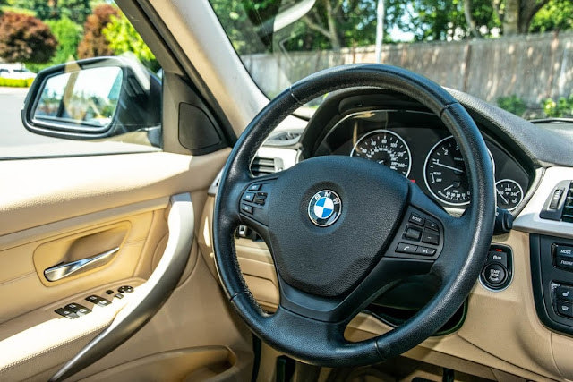 2014 BMW 3 Series 320i xDrive