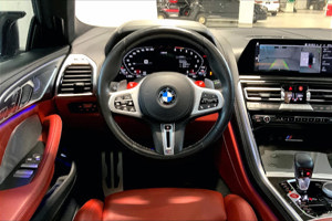 2022 BMW M8