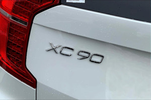 2024 Volvo XC90 Recharge Plug-In Hybrid