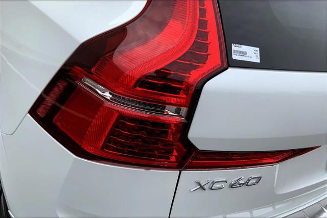 2023 Volvo XC60 B5  Plus Bright Theme