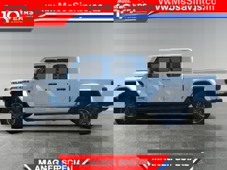 Jeep Gladiator Truck Crew Cab Jeep Gladiator in Moreno Valley, California