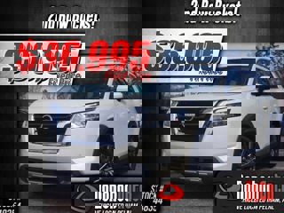 2024 Nissan Pathfinder SL Nissan Pathfinder in Pelham, Alabama